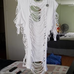 Cut T-shirt